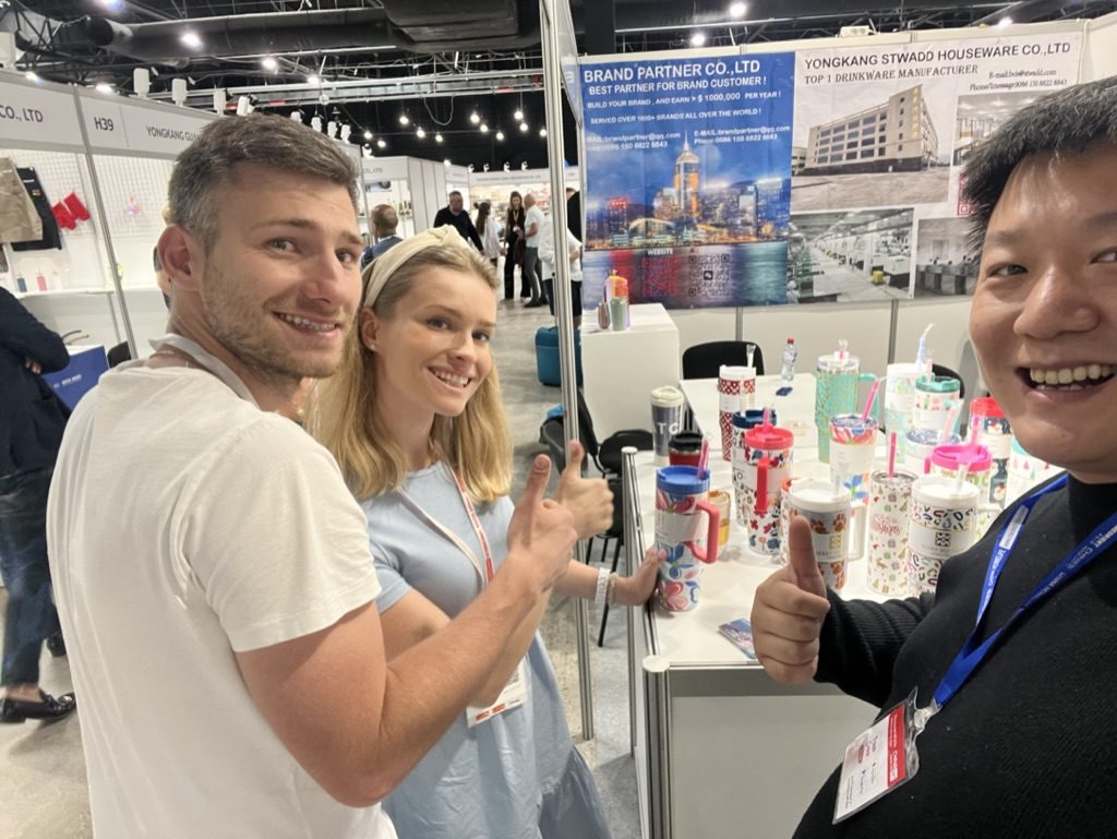 Buyer conversation with STWADD at Warsaw exhibition